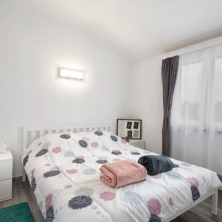 Khala Appartamento Vrsi